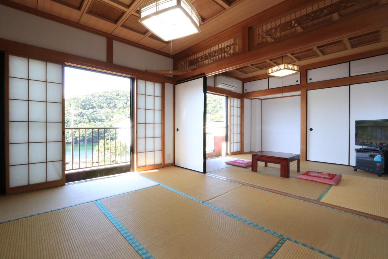 Minshuku Satomachi Pensionat Yakushima  Exteriör bild